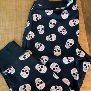 NWT Torrid Skull Joggers! Size 3 or 3X!